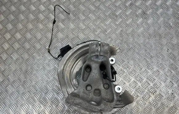 BMW 3 F30 F35 F31 Front wheel hub 6867736