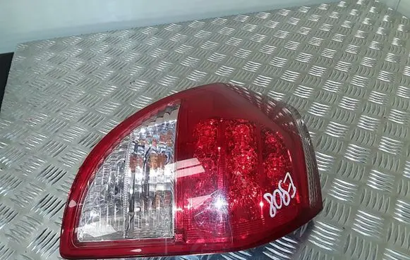 Toyota RAV 4 (XA30) Rear/tail lights