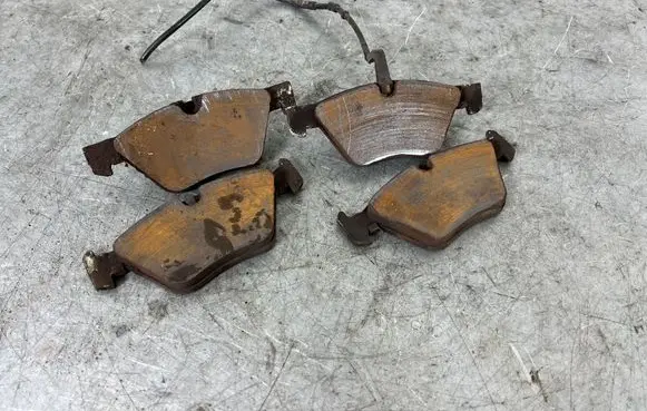 BMW 1 E82 E88 Brake pads (front) 