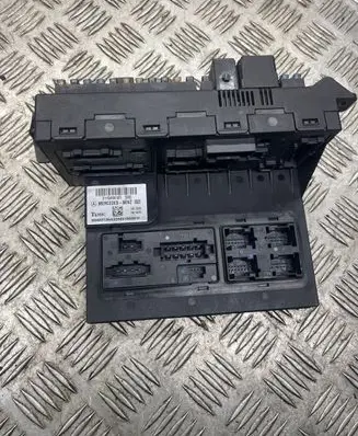 Mercedes-Benz E W211 Fuse module 2115456101