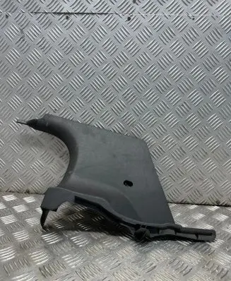 Foot area side trim
