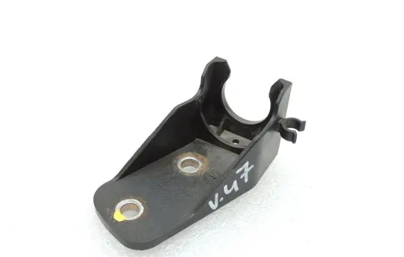 Volvo XC90 Gear shift cable bracket 31367477