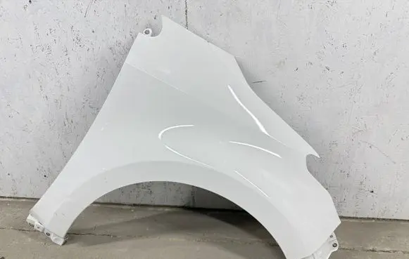 Toyota Yaris XP210 Fender 