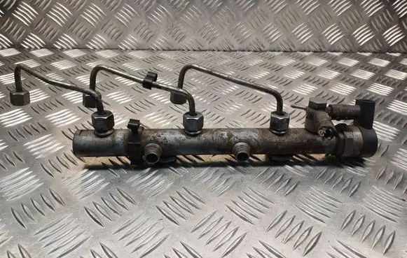 Fuel main line pipe