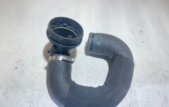 Land Rover Range Rover Sport L494 Intercooler hose/pipe CPLA6K683DB