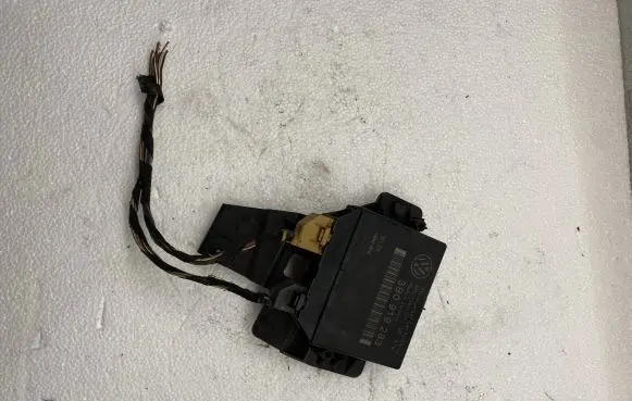 Volkswagen Golf V Parking PDC control unit/module 3B0919283