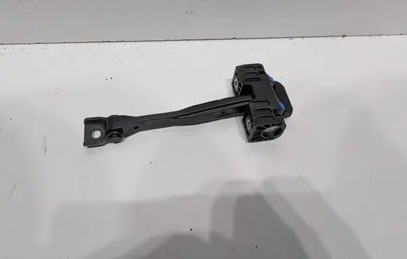 Audi A4 S4 B8 8K Rear door check strap stopper 8W0839249