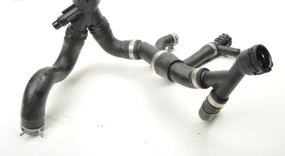 Volvo XC60 Engine coolant pipe/hose 32441849