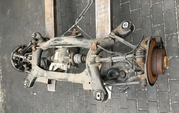 BMW 2 F22 F23 Rear axle beam with reductor 