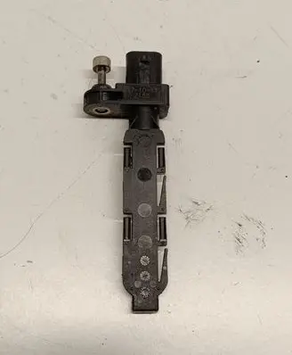 BMW 5 F10 F11 Crankshaft position sensor 7805188