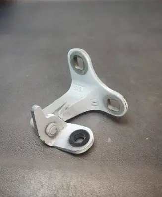 Tesla Model Y Front door upper hinge 162607300C