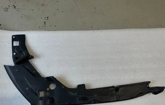 Dodge Durango III Other engine bay part 68277369AA 93785Q 9925
