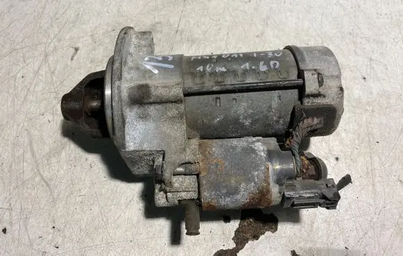 Hyundai i30 Starter motor 361002A500 4280006760