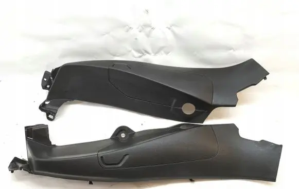 Renault Megane IV Tailgate/boot cover trim set 