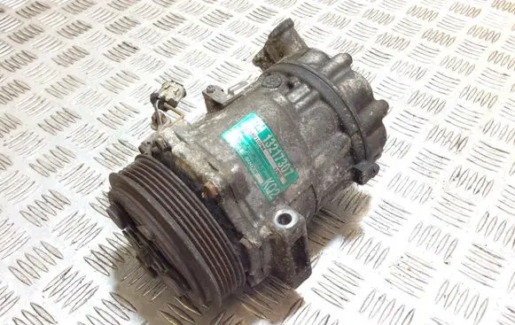Opel Zafira B Air conditioning (A/C) compressor (pump) 13217307