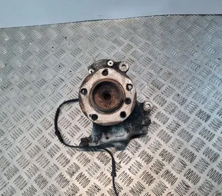 BMW 7 E65 E66 Front wheel hub 6753461