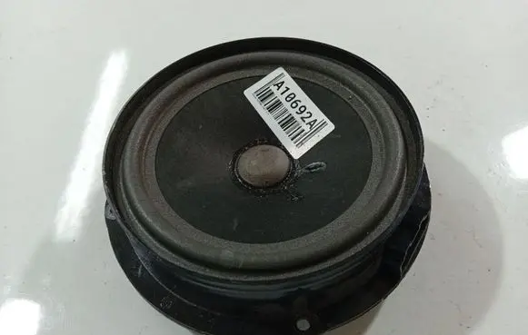 Skoda Superb B5 (3U) Front door speaker 6Y0035411D