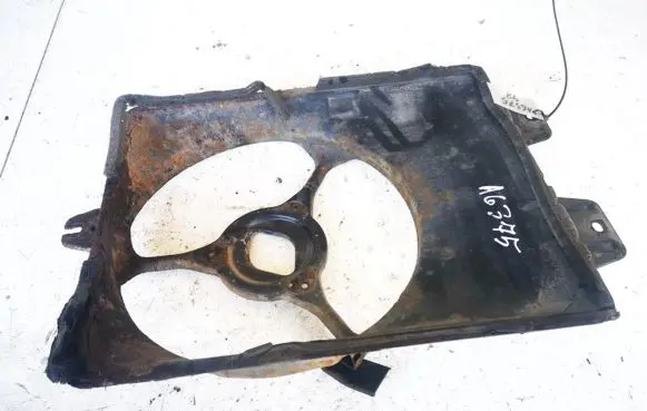 Mitsubishi Carisma Radiator cooling fan shroud