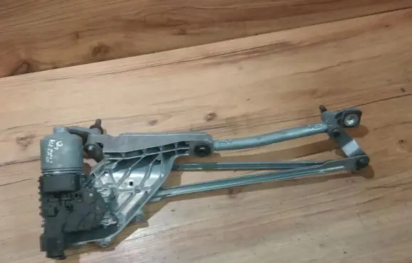Ford Fiesta Front wiper linkage and motor 8a6117500bd