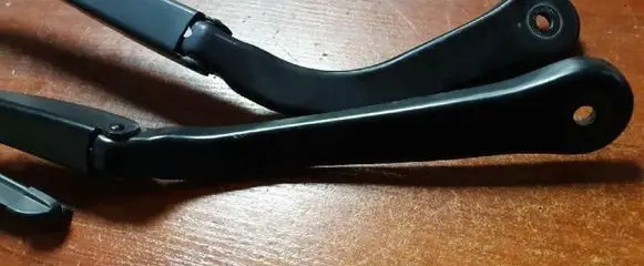 BMW 3 E90 E91 Front wiper blade arm 7171640 7171642