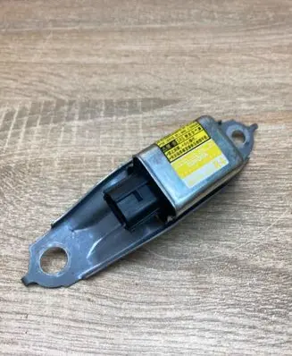 Toyota Prius (XW20) Airbag deployment crash/impact sensor 8983347030 1879000912