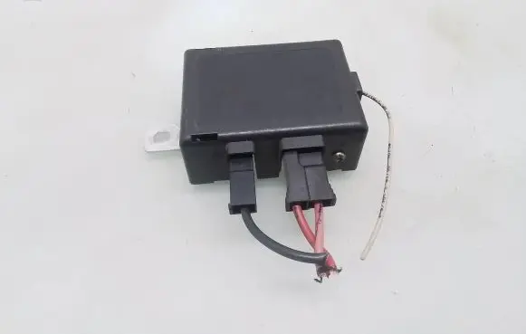 Mercedes-Benz ML W163 Aerial antenna amplifier 1638200289