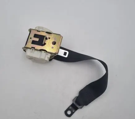 BMW X3 E83 Front seatbelt GB141662003 040528 40587
