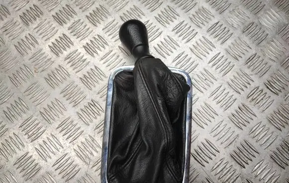 Peugeot 607 Gear lever shifter trim leather/knob
