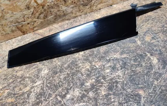 BMW 2 F45 Front door glass trim molding 7373922