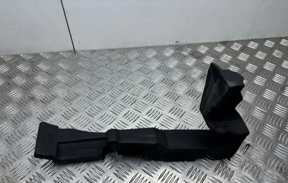 Audi Q5 SQ5 Fender foam support/seal 8R0823731A