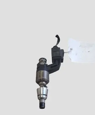 Volkswagen Golf VII Fuel injector 03C906036J