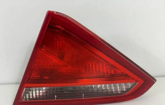 Audi A5 8T 8F Tailgate rear/tail lights 8T0945094