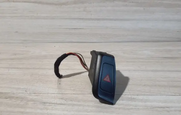 Audi A4 S4 B8 8K Hazard light switch 8K1941509