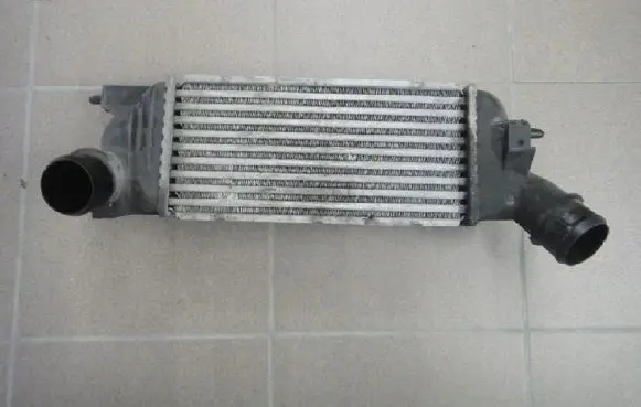Peugeot 407 Intercooler radiator 9645682880