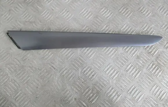 Ford Mondeo MK IV Front door trim bar 
