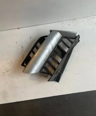 Mitsubishi Outlander Front bumper upper radiator grill MN1755978