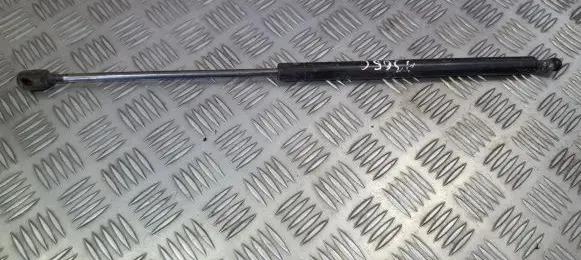 Volkswagen PASSAT B3 Tailgate/trunk strut/damper 333827550