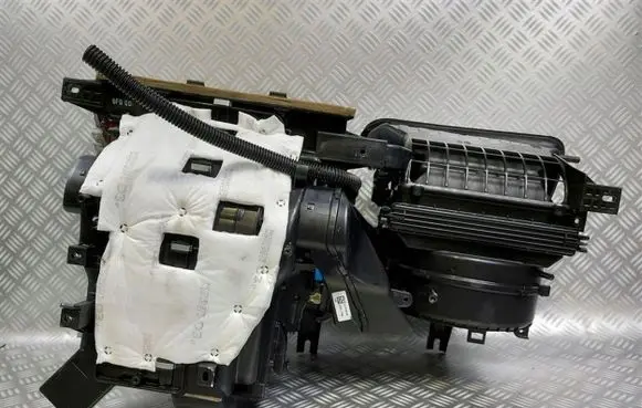 KIA Ceed Interior heater climate box assembly 97200-J7120