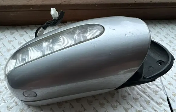 Mercedes-Benz S W220 Front door electric wing mirror