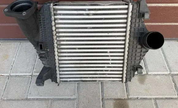 Lamborghini Urus Intercooler radiator 4M0145803 4M0145803BT 4M0094E