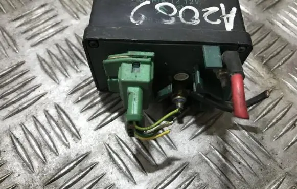 Citroen Xsara Picasso Glow plug pre-heat relay