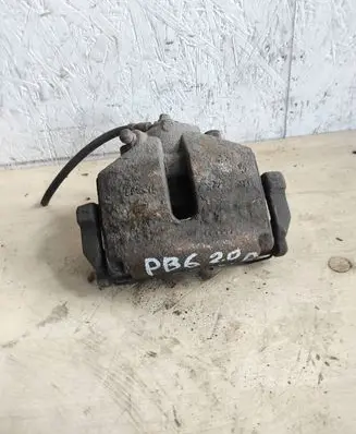 Volkswagen PASSAT B6 Front brake caliper