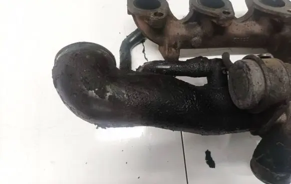 BMW 5 E39 Intercooler hose/pipe
