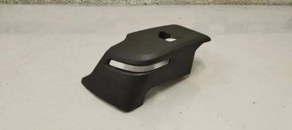 BMW 3 G20 G21 Seat belt trim 6996020