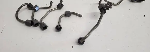 Citroen C5 Fuel injector supply line/pipe 