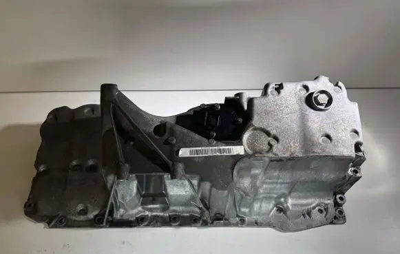 BMW X5 G05 Oil sump 8575776