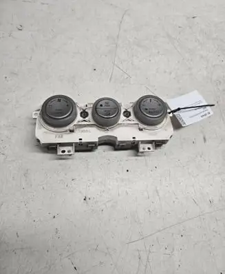 Mazda 6 Climate control/heater control trim 