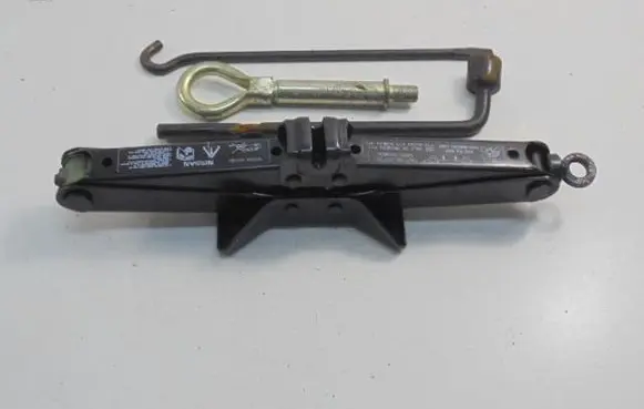 Nissan Almera Tino Lift Jack 99550AV700
