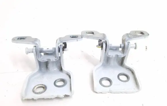 Rear door hinge set