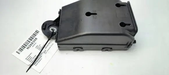 Volvo V60 Relay mounting block 32209198